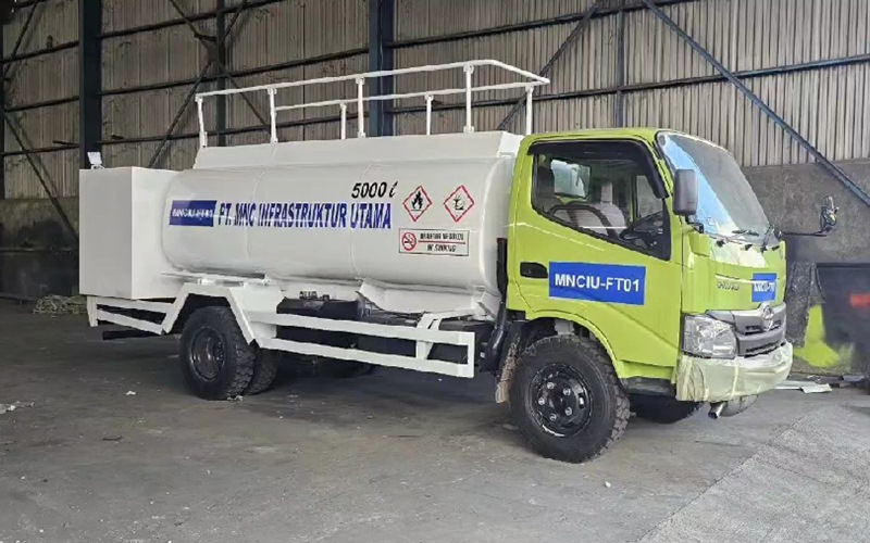 Spesifikasi dan Harga Fuel Service Truck Hino Dutro Kapasitas 5000 Liter